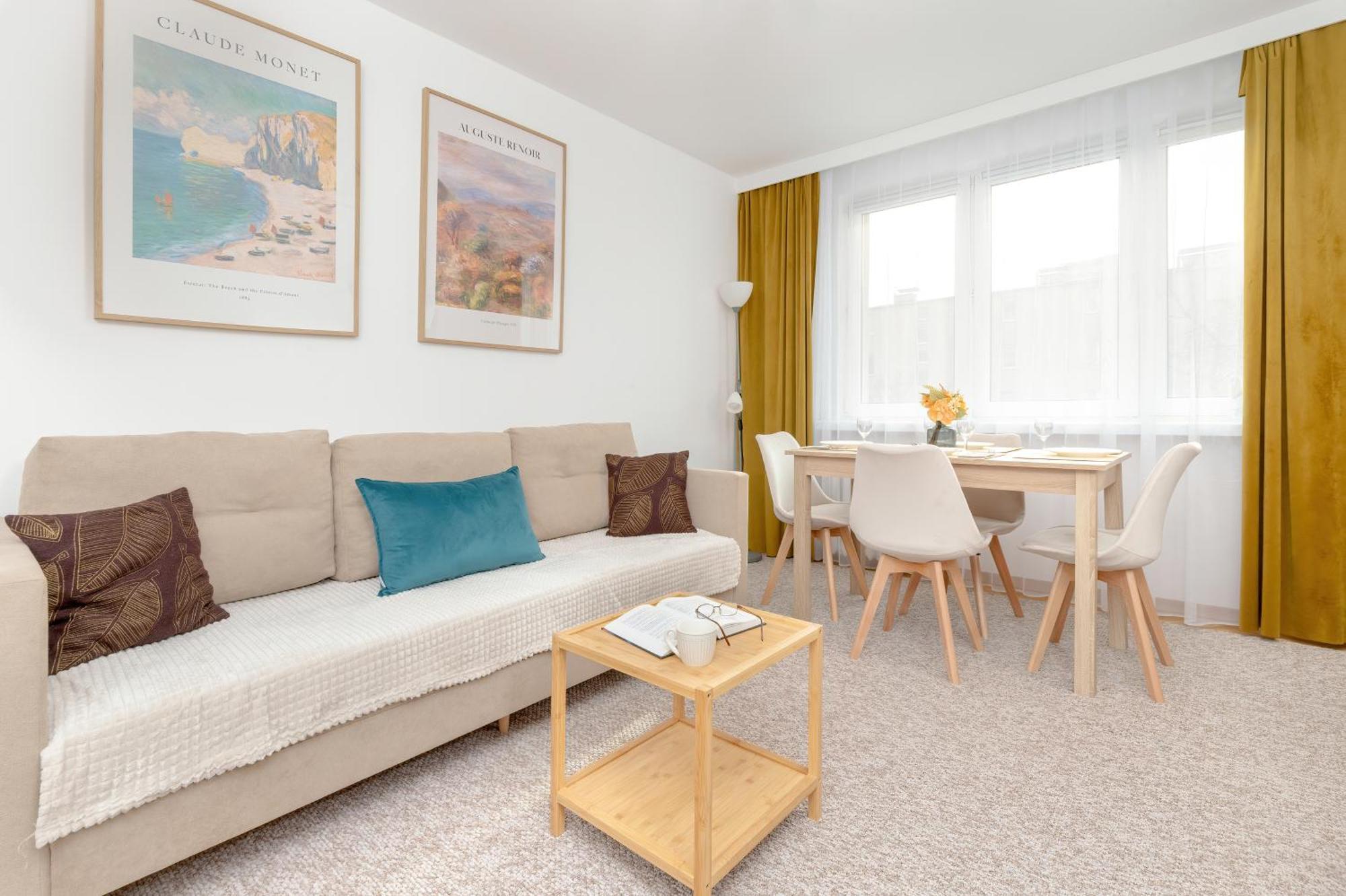 Seaside Park With Parking By Renters * Gdańsk